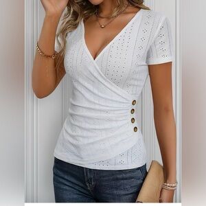 Emery Rose Women's Short Sleeve White Top Size M V-Neck